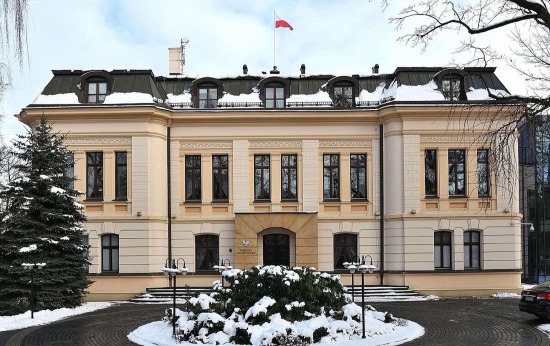 The Constitutional Tribunal building on Szucha Avenue in Warsaw, in snow